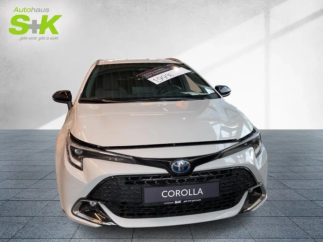 Toyota Corolla - Thumbnail 5