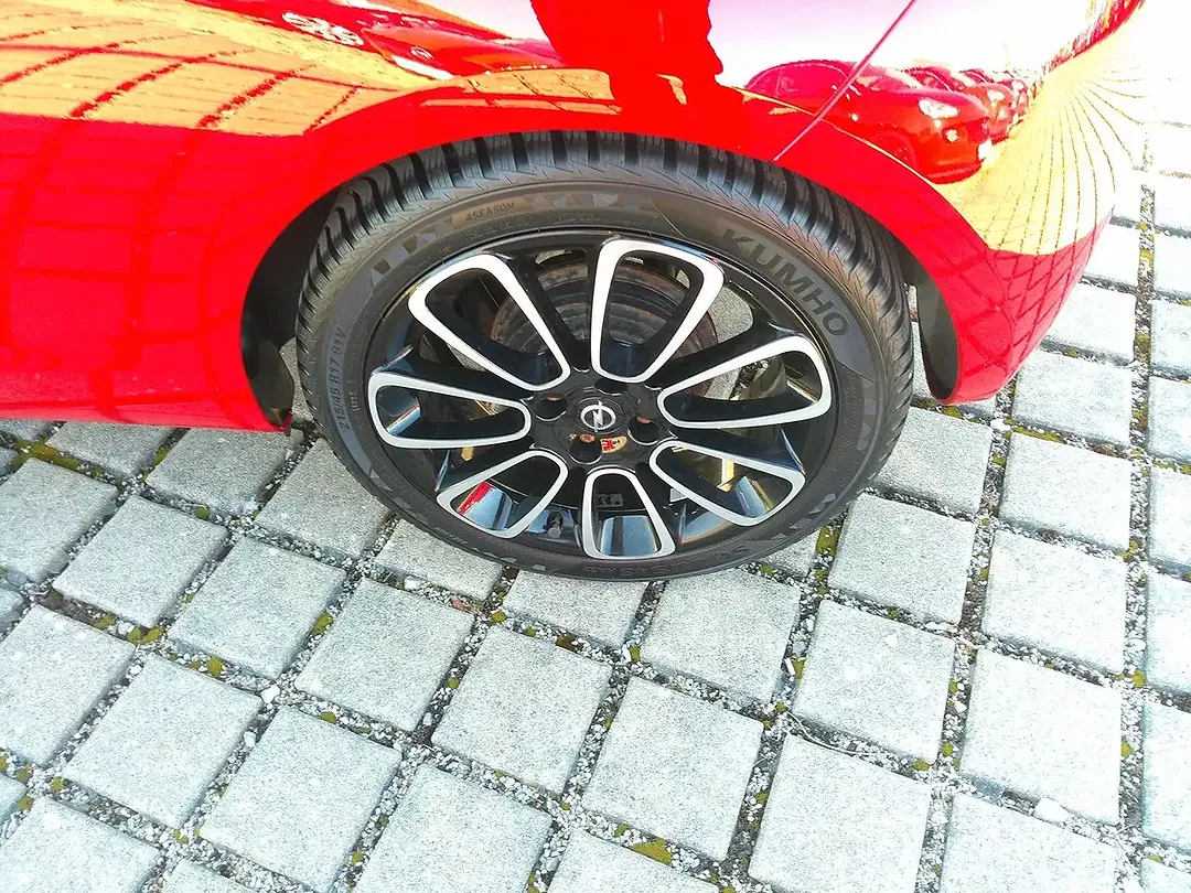 Opel Adam - Thumbnail 5