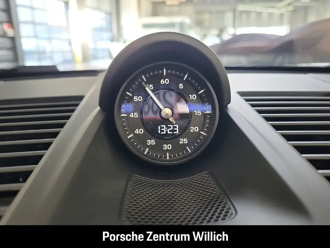 Porsche 992 - Thumbnail 15
