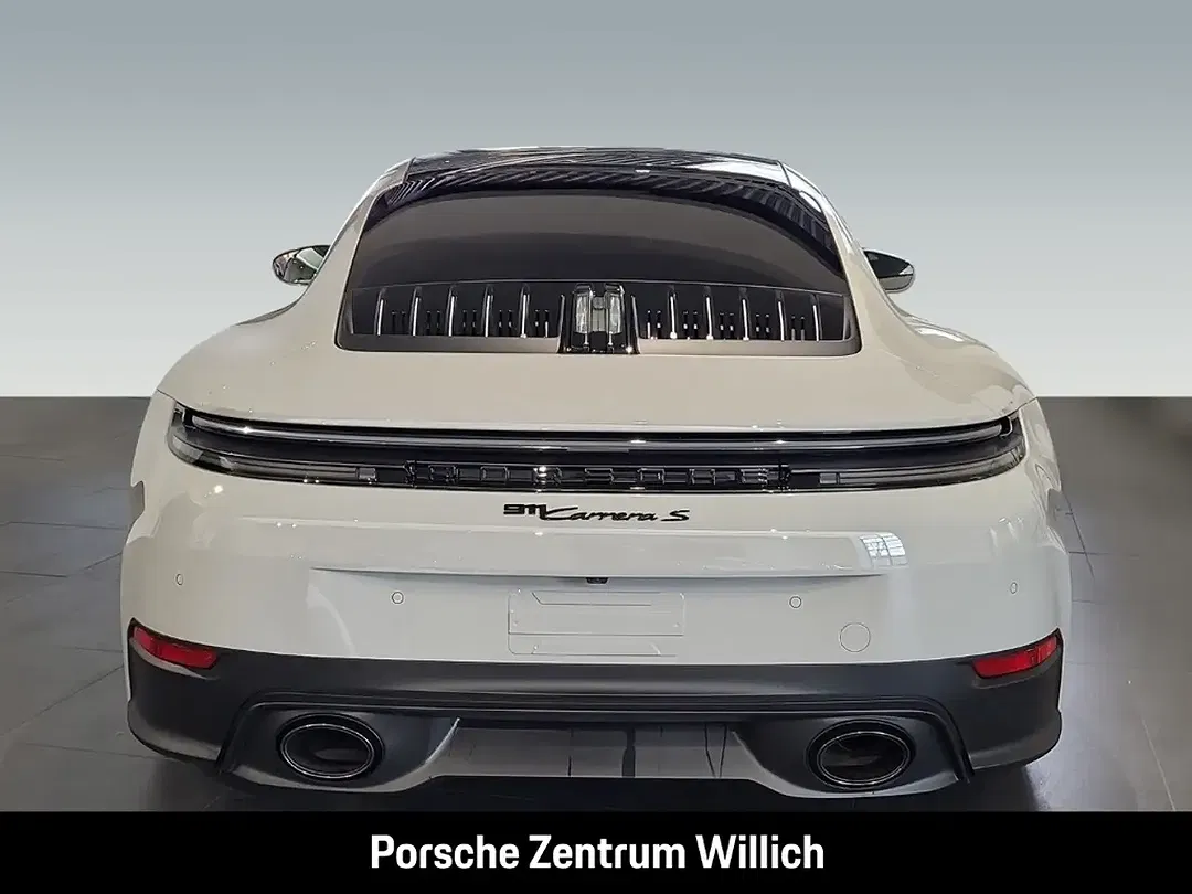 Porsche 992 - Thumbnail 5