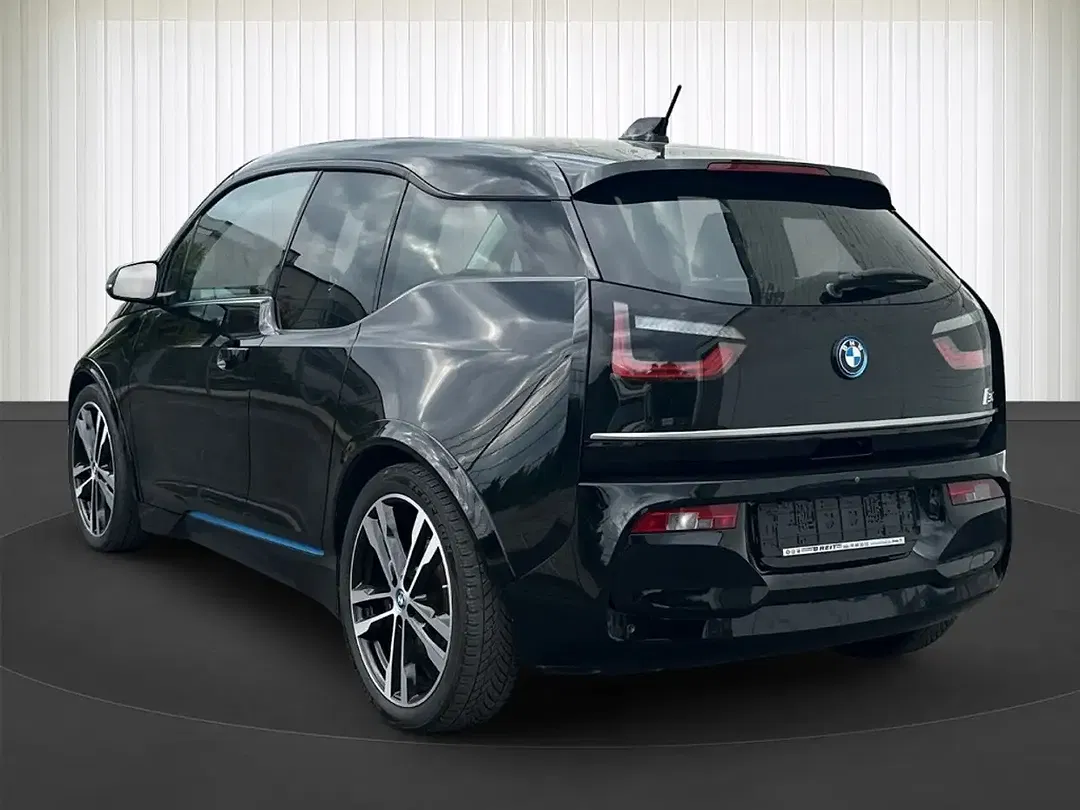 BMW i3 - Thumbnail 2