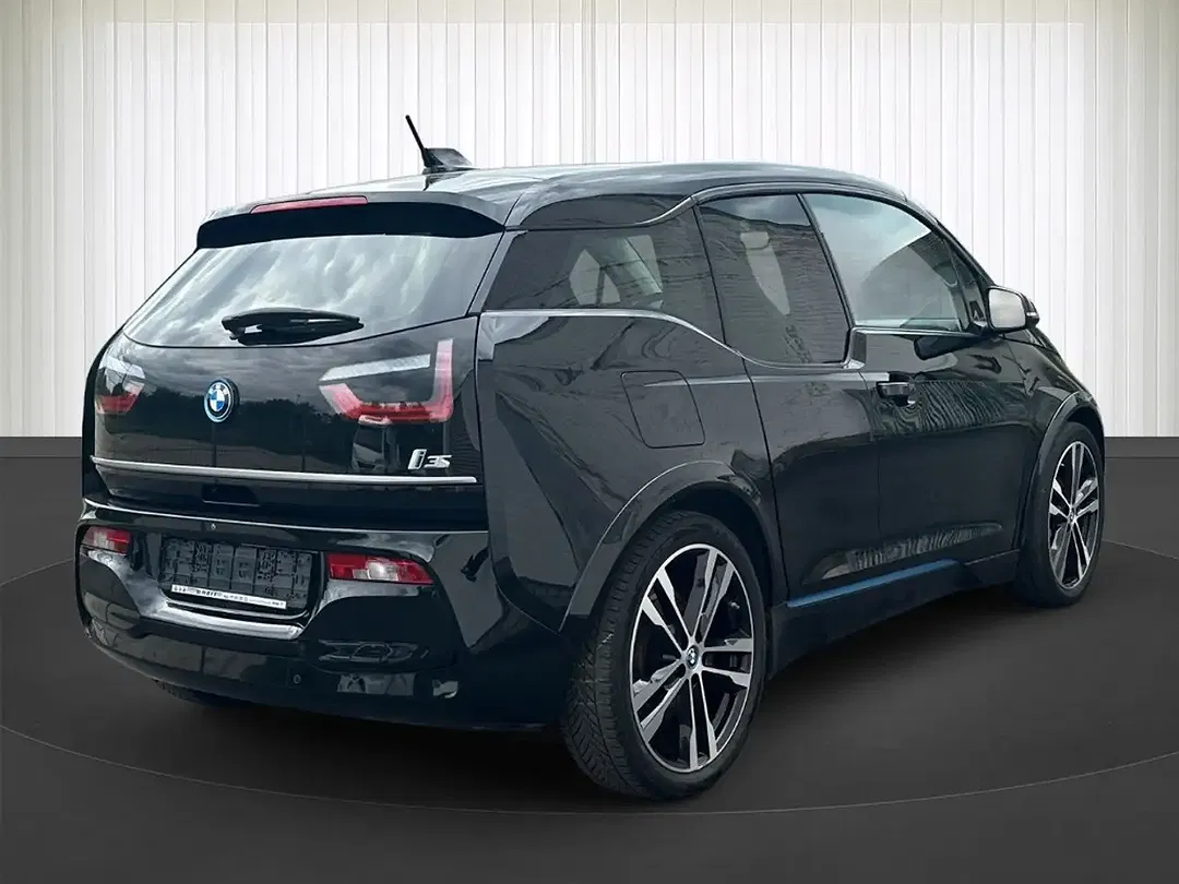 BMW i3 - Thumbnail 3