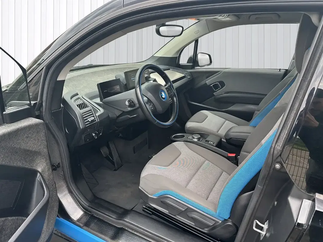 BMW i3 - Thumbnail 7