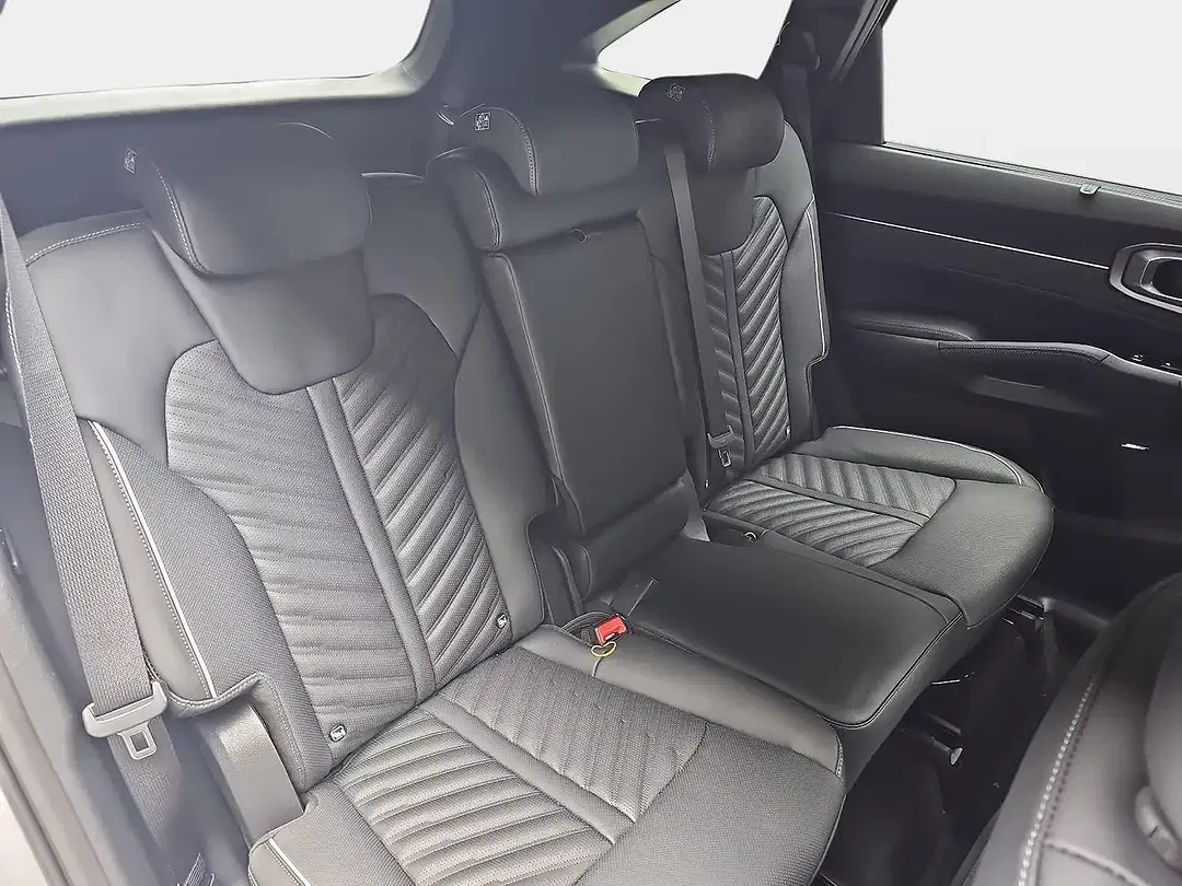 Kia Sorento - Thumbnail 18