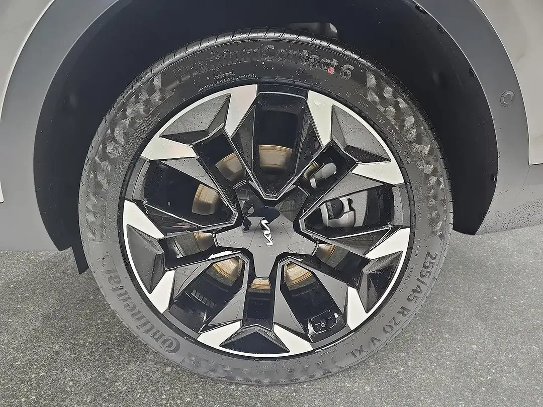 Kia Sorento - Thumbnail 6