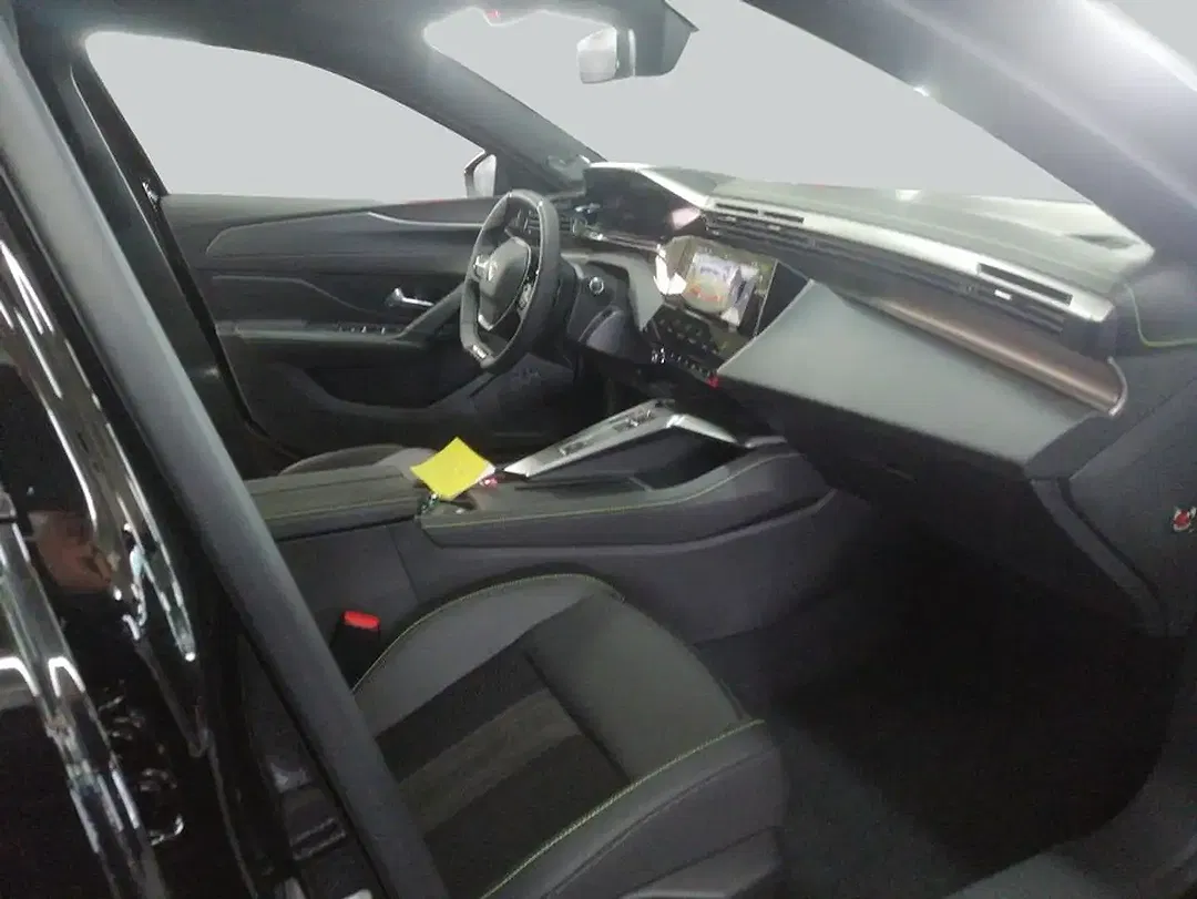 Peugeot 308 - Thumbnail 11