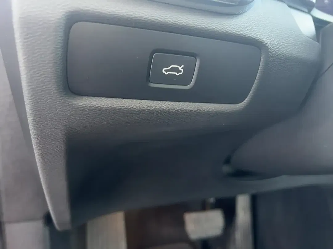 Volvo S60 - Thumbnail 9