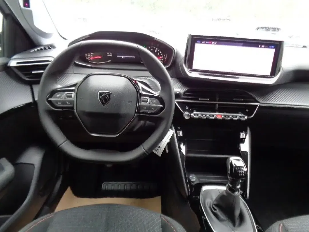 Peugeot 208 - Thumbnail 15