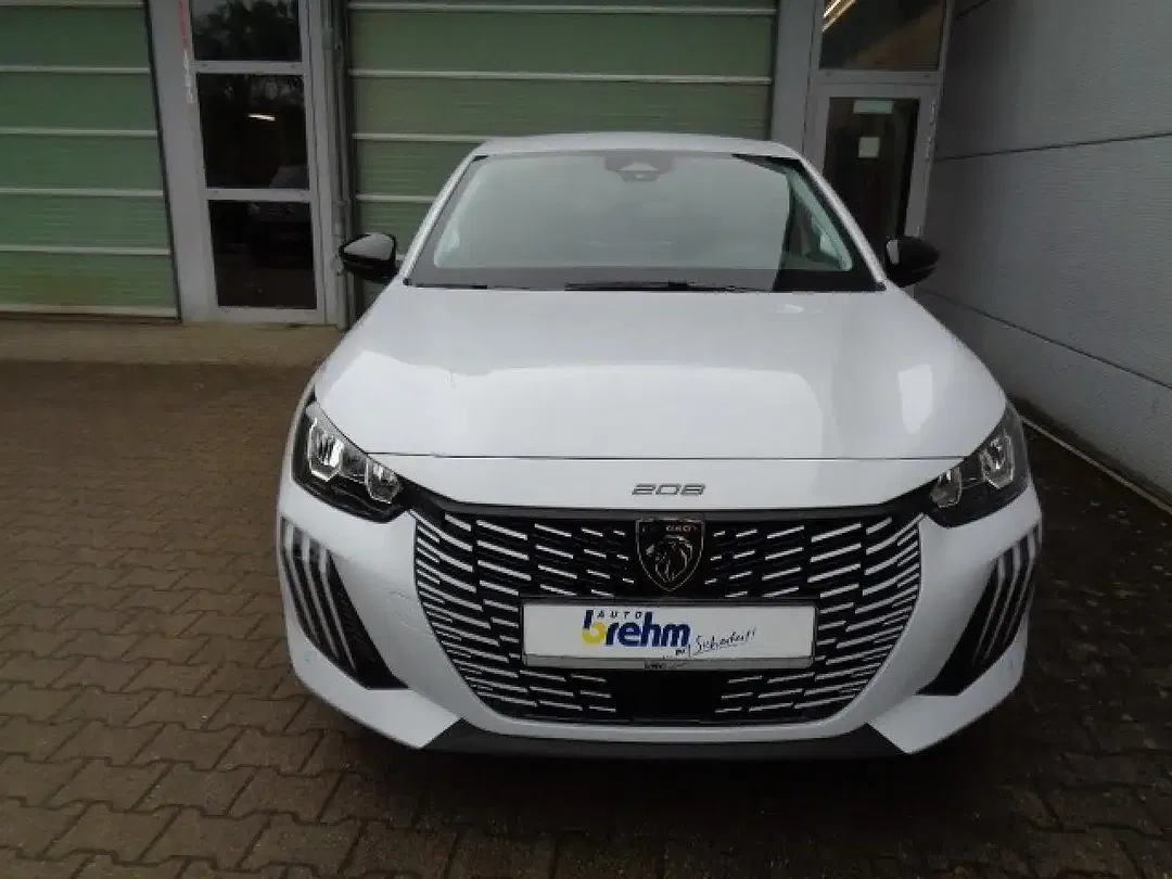 Peugeot 208 - Thumbnail 2