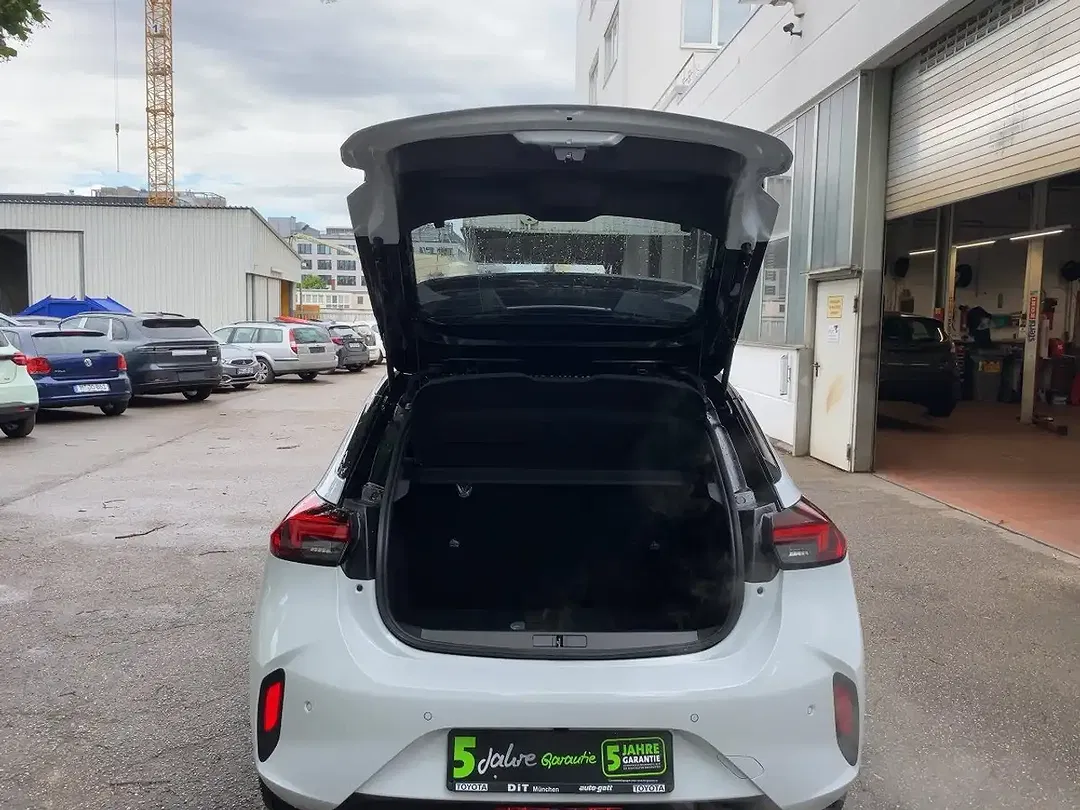 Opel Corsa - Thumbnail 7