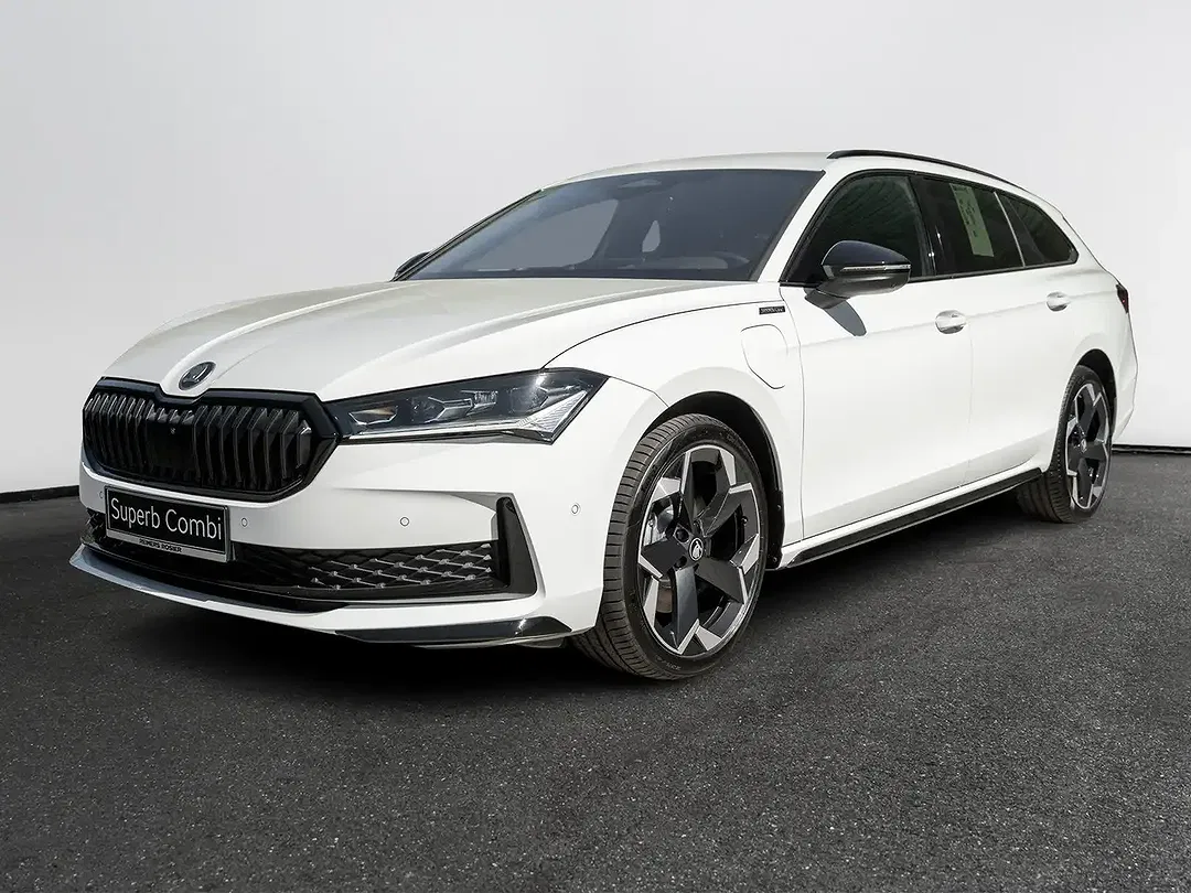 Skoda Superb - Thumbnail 1