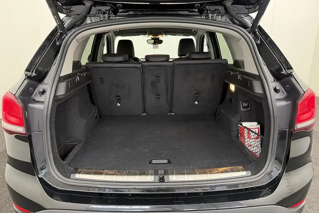 BMW X1 - Thumbnail 12
