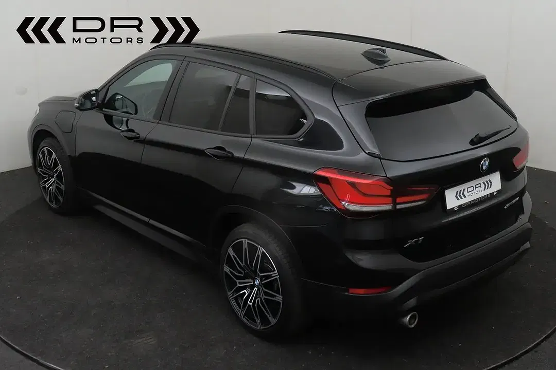 BMW X1 - Thumbnail 5