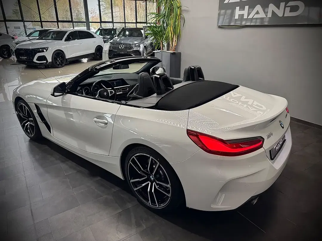 BMW Z4 - Thumbnail 9