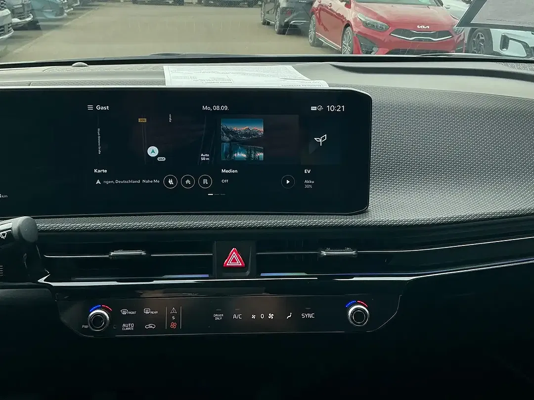 Kia EV6 - Thumbnail 14