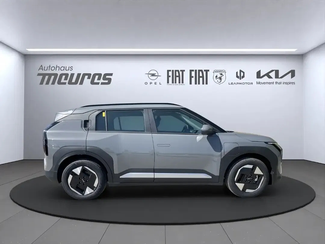 Kia EV3 - Thumbnail 5