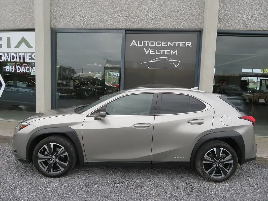 Lexus UX 250h - Thumbnail 5
