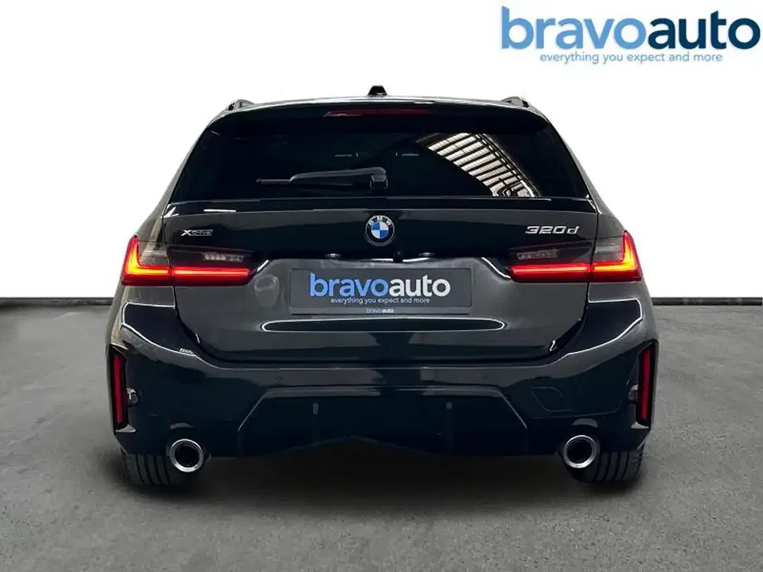 BMW 320 - Thumbnail 4
