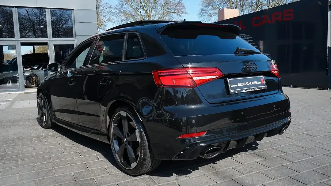 Audi RS3 - Thumbnail 13