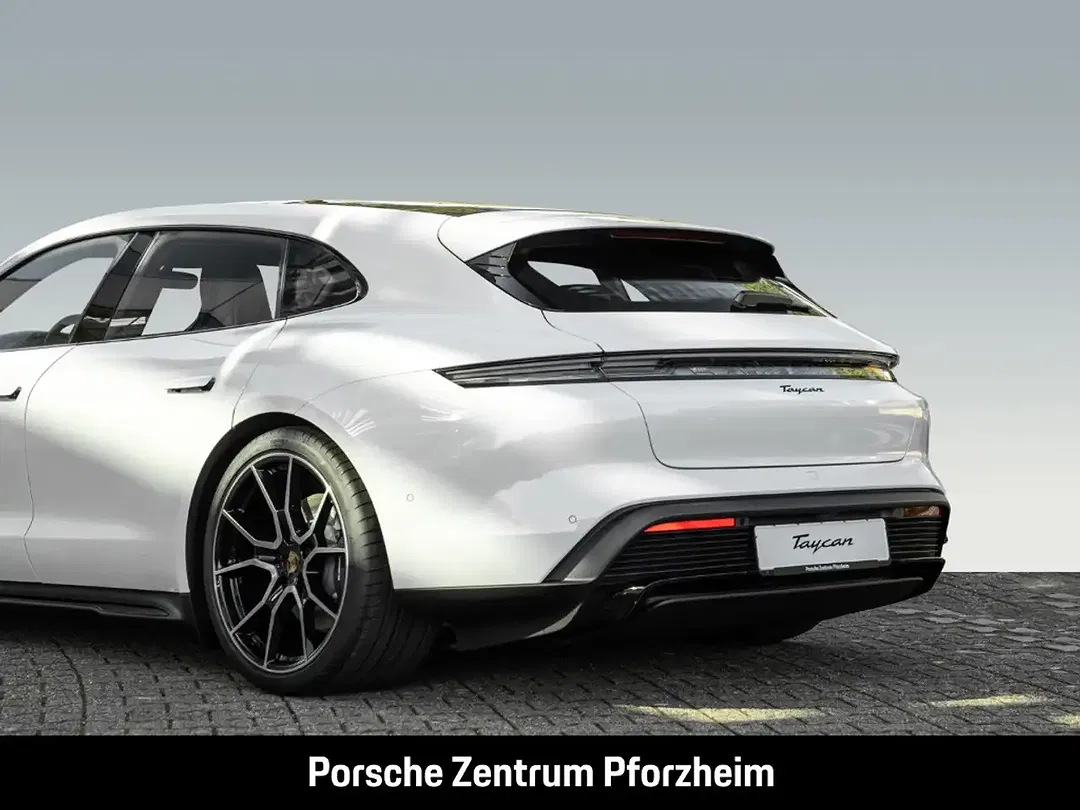 Porsche Taycan - Thumbnail 11