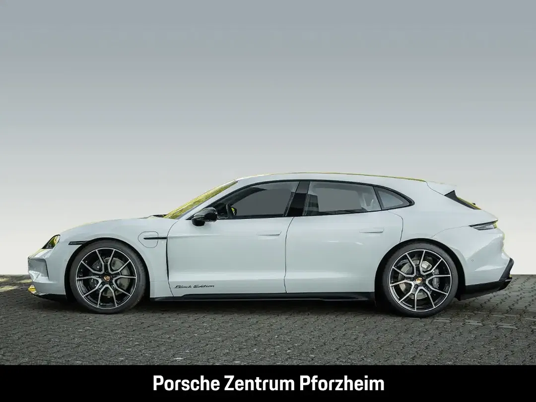 Porsche Taycan - Thumbnail 2