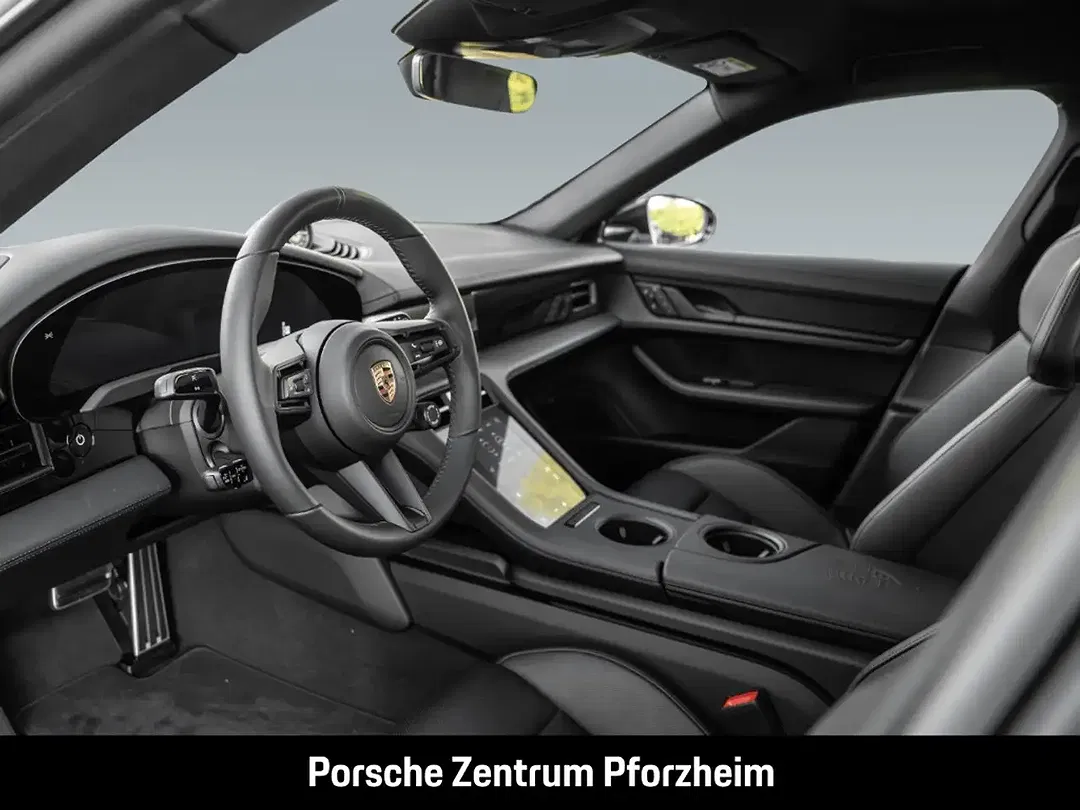 Porsche Taycan - Thumbnail 4