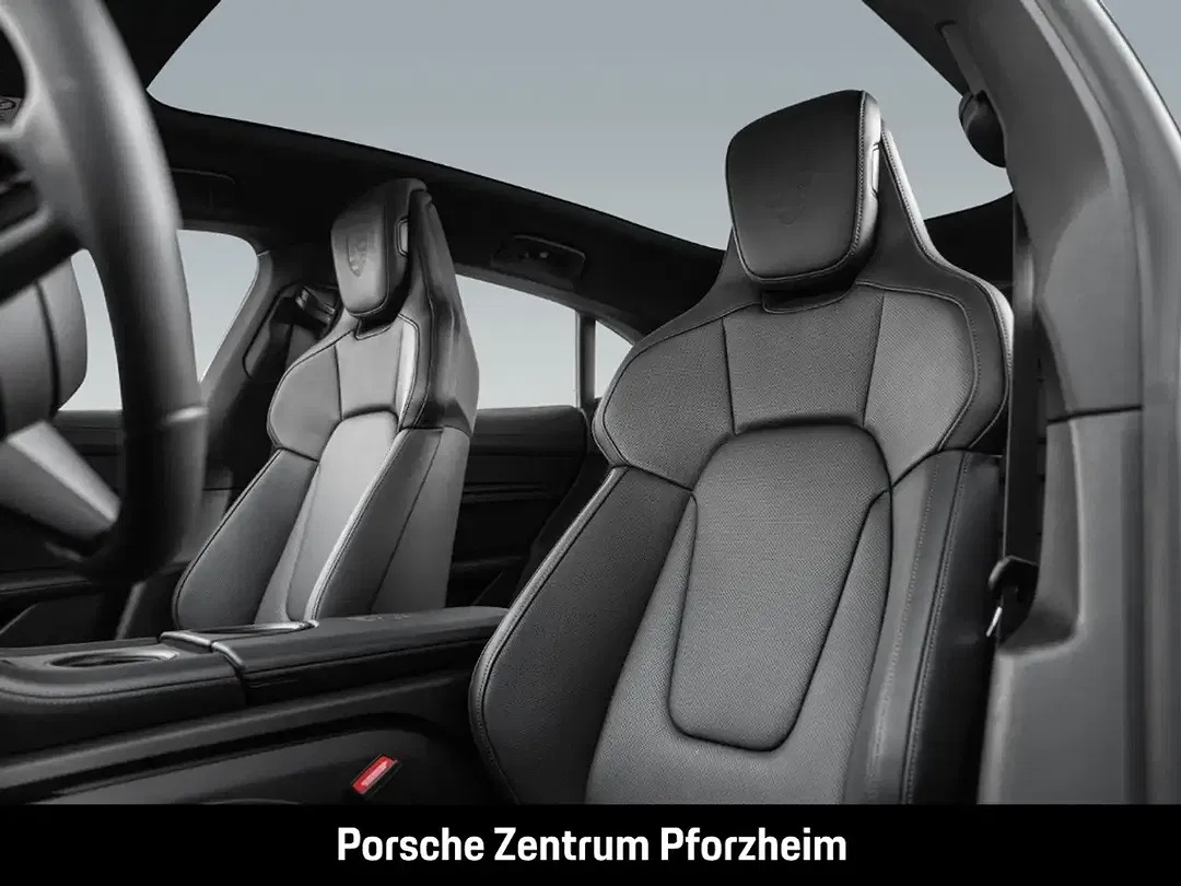 Porsche Taycan - Thumbnail 5