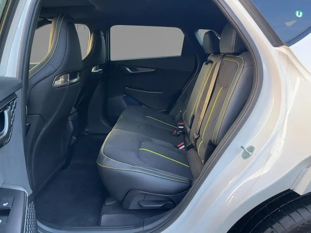 Kia EV6 - Thumbnail 8
