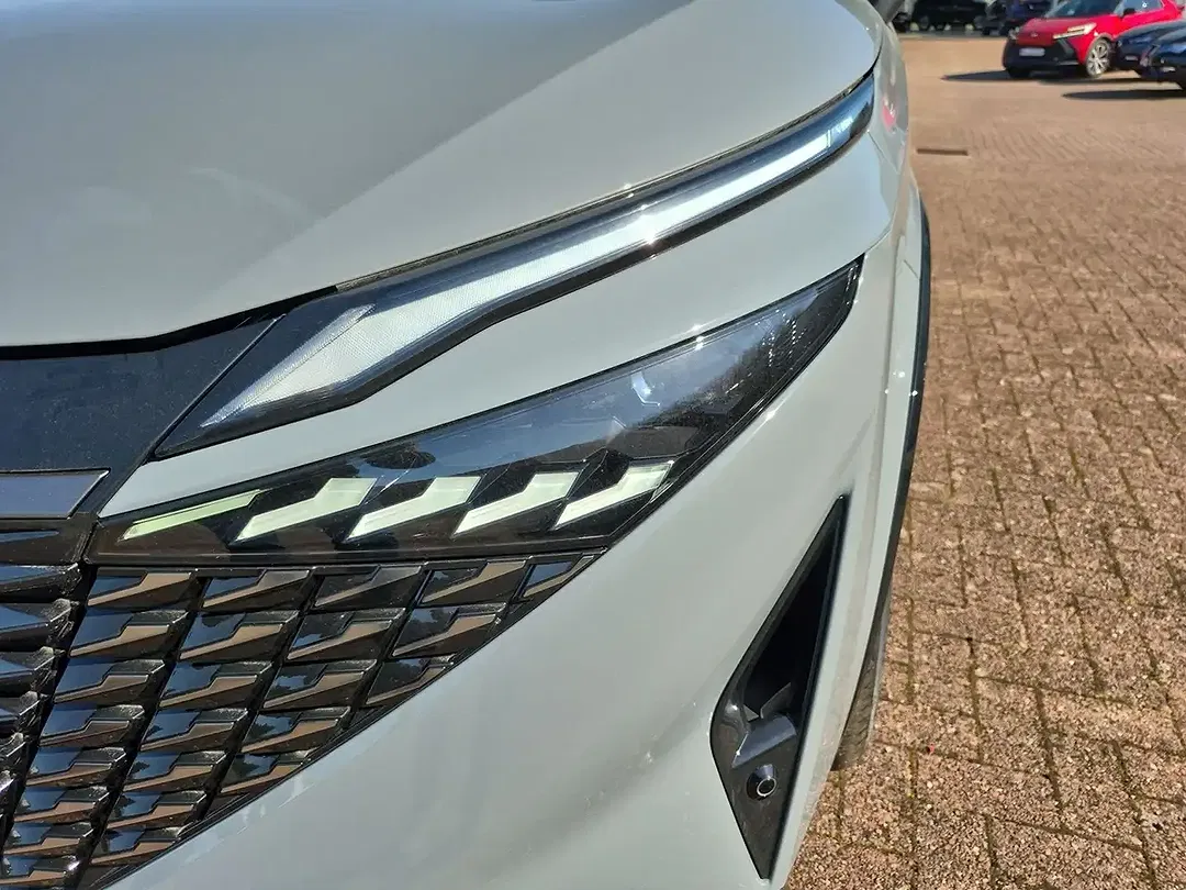 Nissan Qashqai - Thumbnail 6