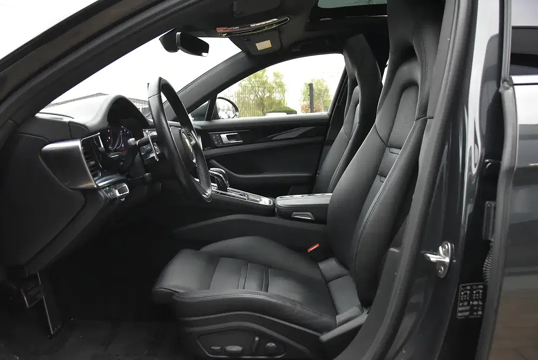 Porsche Panamera - Thumbnail 15