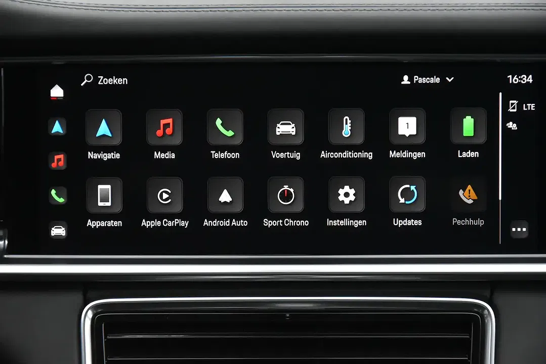 Porsche Panamera - Thumbnail 22