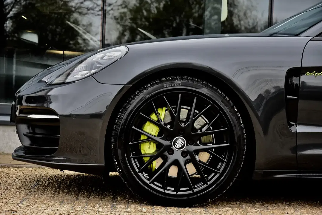 Porsche Panamera - Thumbnail 8