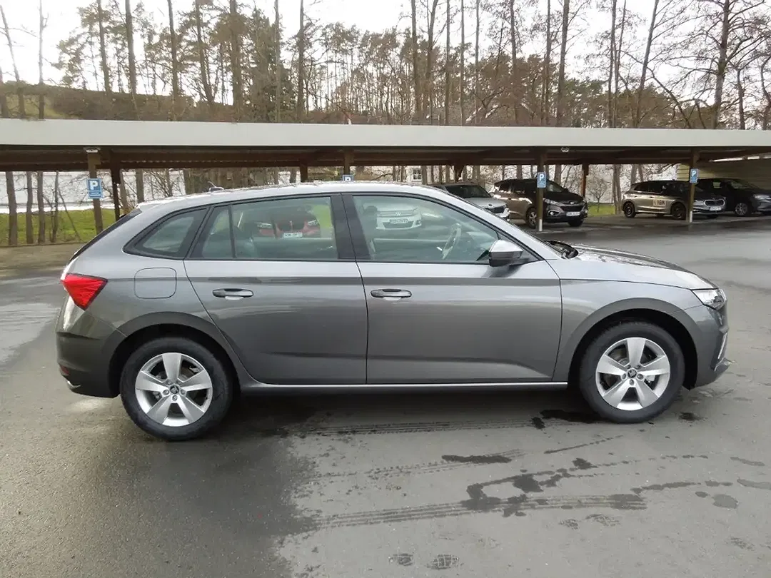 Skoda Scala - Thumbnail 3