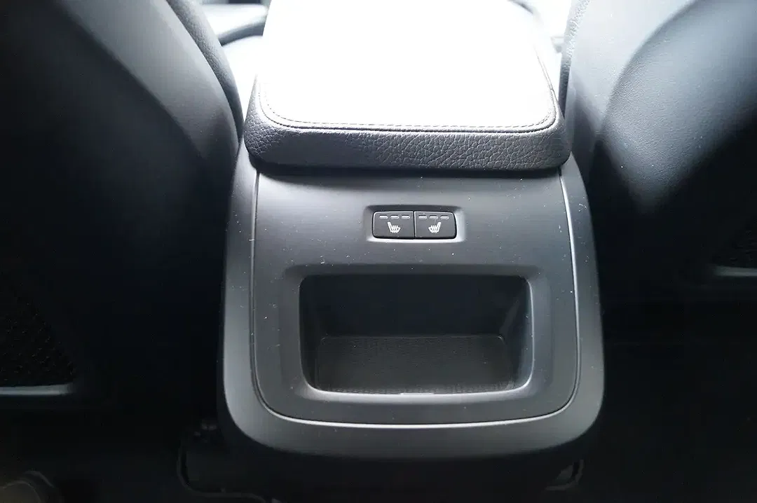 Volvo XC90 - Thumbnail 13