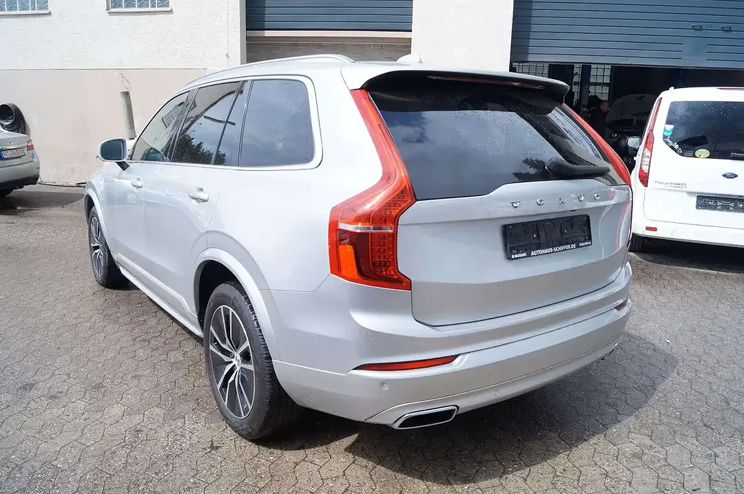 Volvo XC90 - Thumbnail 4