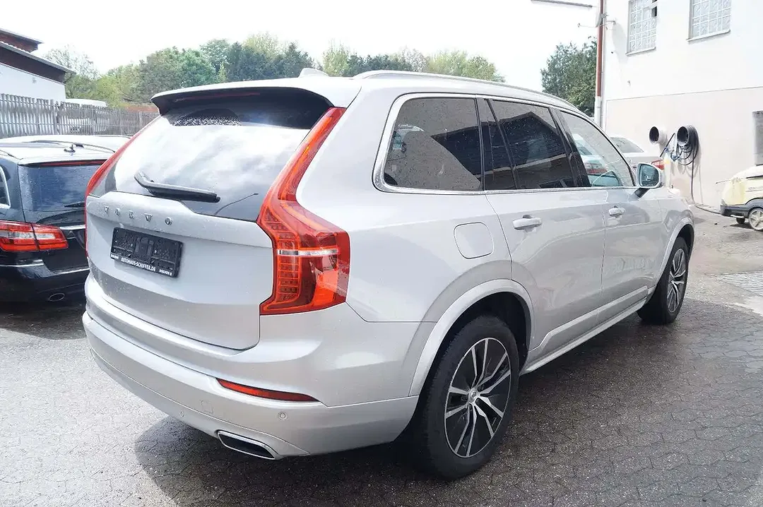 Volvo XC90 - Thumbnail 6