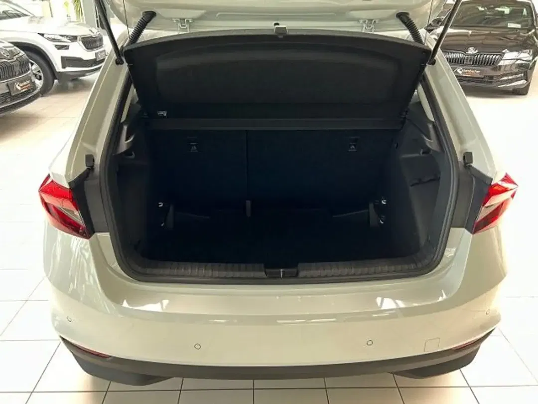 Skoda Fabia - Thumbnail 8
