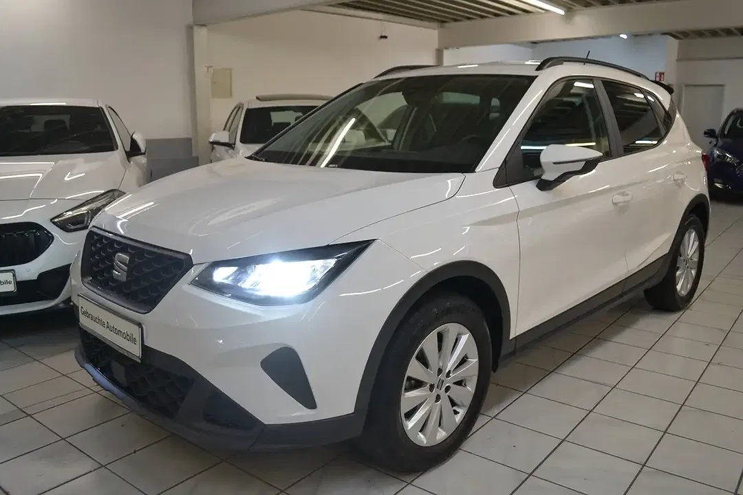 SEAT Arona - Thumbnail 13