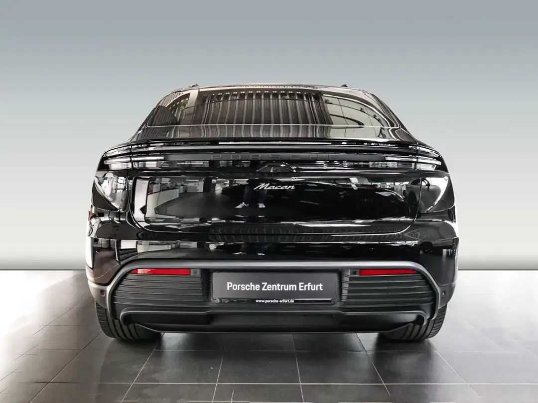 Porsche Macan - Thumbnail 9