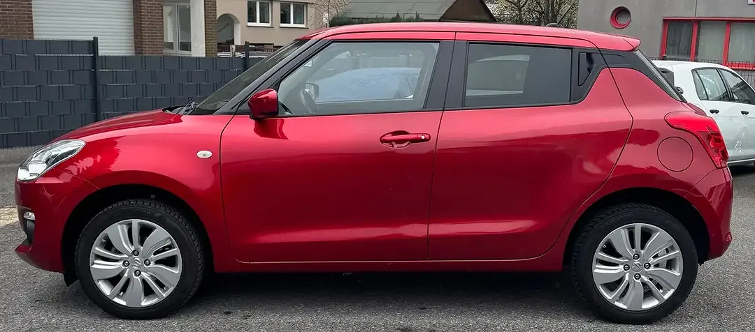 Suzuki Swift - Thumbnail 8
