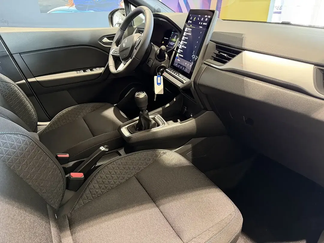 Renault Captur - Thumbnail 6