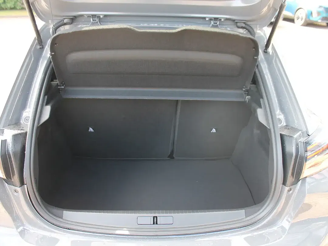 Peugeot 208 - Thumbnail 7