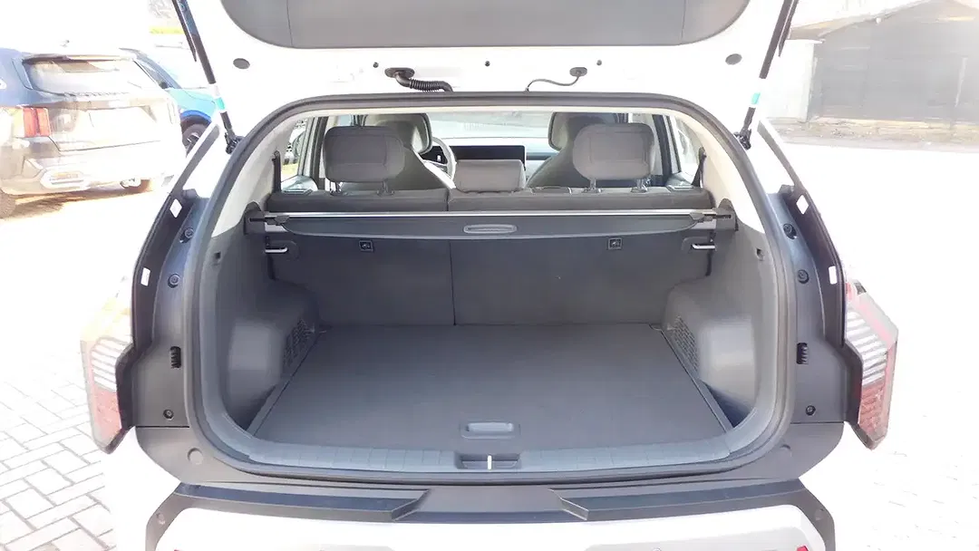 Kia EV3 - Thumbnail 9