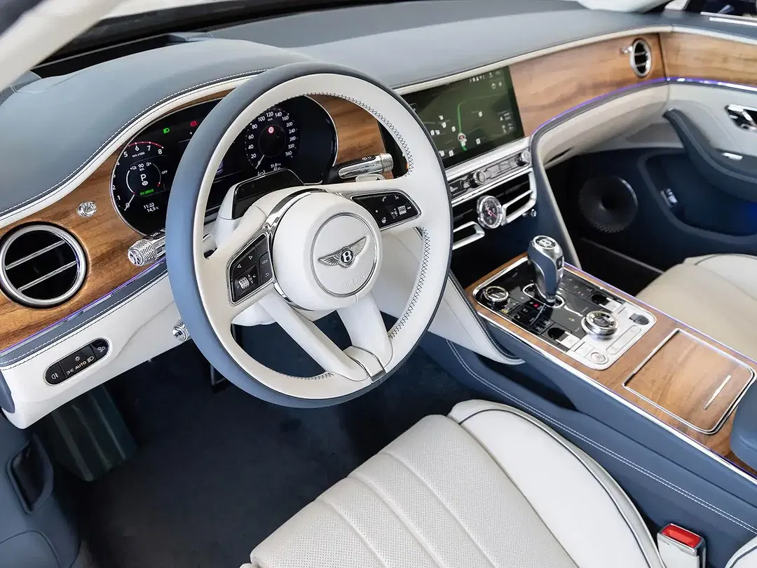 Bentley Flying Spur - Thumbnail 6