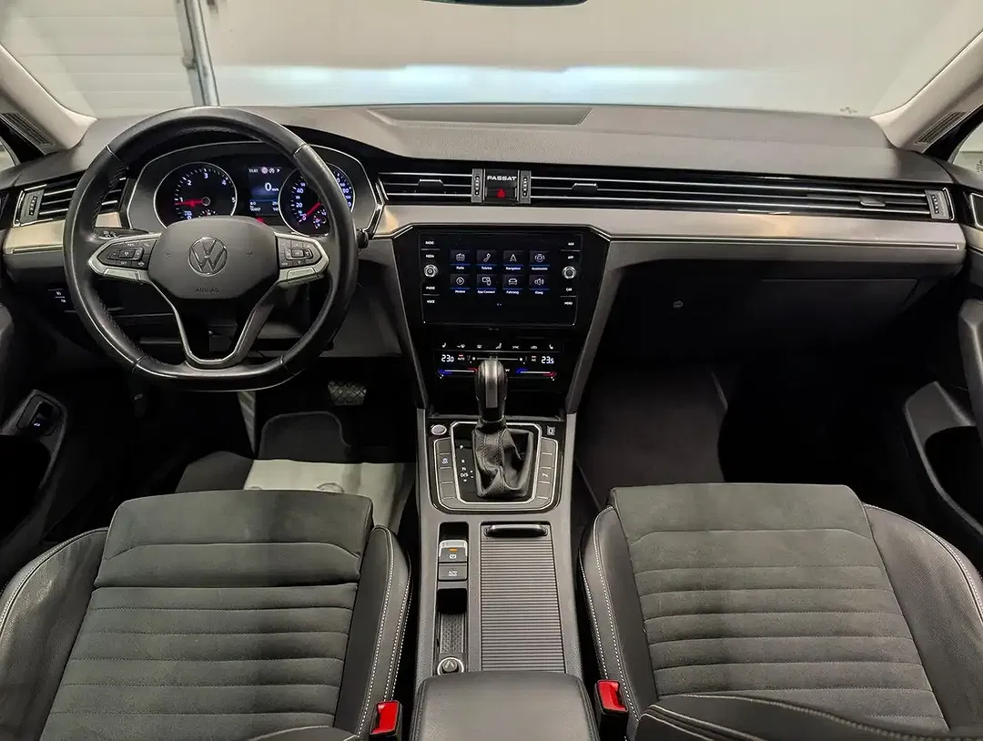 Volkswagen Passat Variant - Thumbnail 12