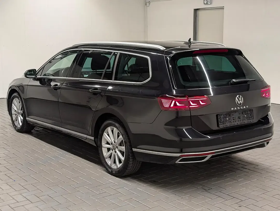 Volkswagen Passat Variant - Thumbnail 3