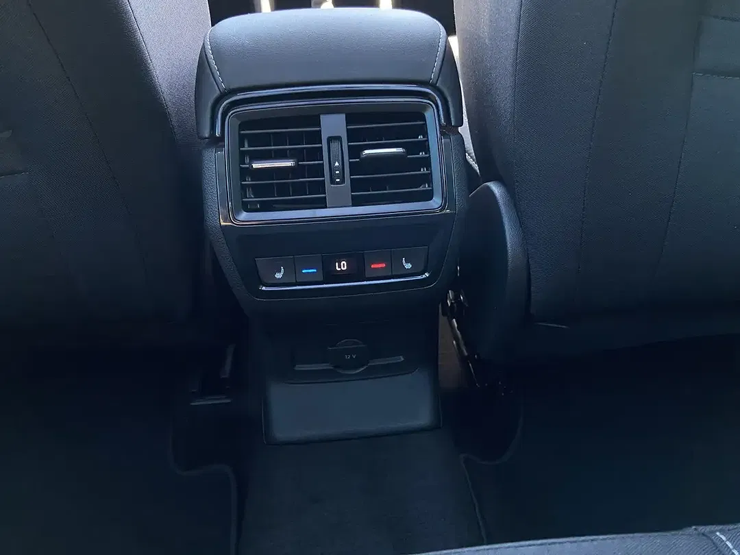 Skoda Karoq - Thumbnail 13