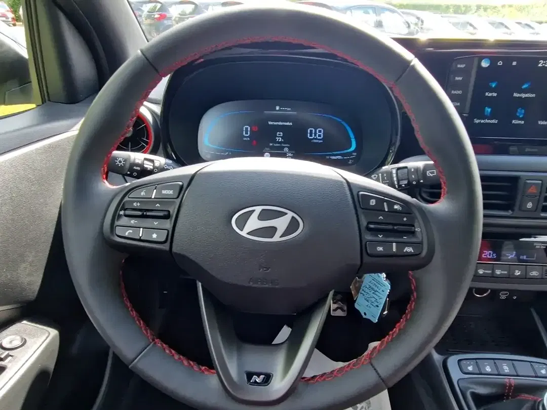 Hyundai i10 - Thumbnail 9