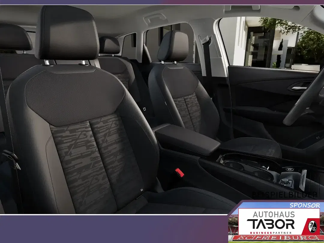 Audi Q3 - Thumbnail 5