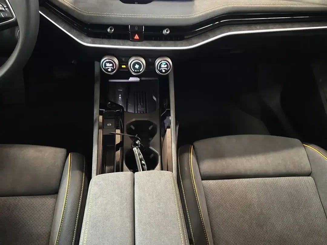 Skoda Superb - Thumbnail 14